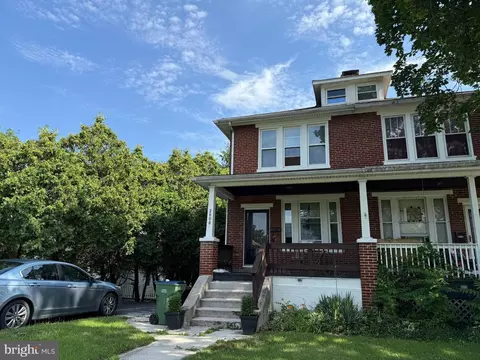 2808 Locust Ln, Harrisburg, PA 17109