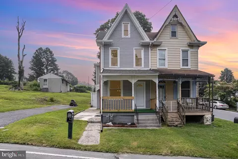 402 Chambers St, Harrisburg, PA 17113