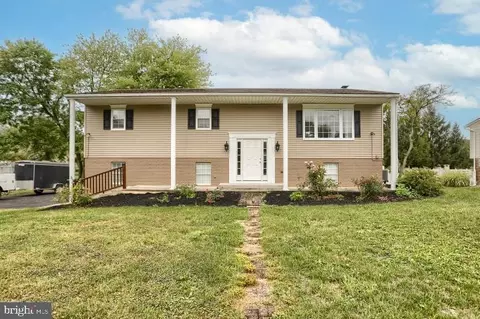 7725 Farmdale Ave, Harrisburg, PA 17112
