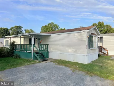 317 B Caravan Ct, Middletown, PA 17057