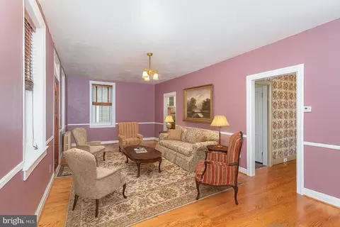 407 E Derry Rd, Hershey, PA 17033 photo 11