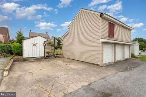 407 E Derry Rd, Hershey, PA 17033 photo 38