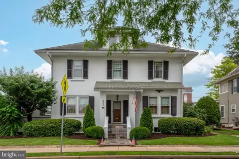 203 Cocoa Ave, Hershey, PA 17033