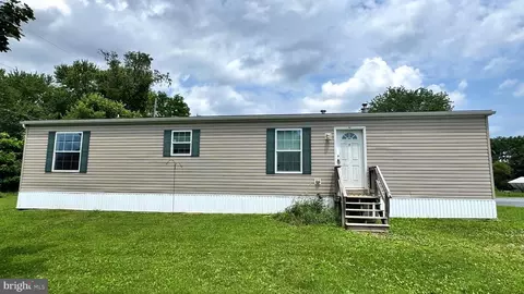 110 Mckinney Ln, Middletown, PA 17057