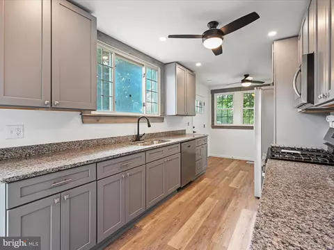 1430 E Derry Rd, Hershey, PA 17033 photo 17