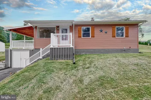 1425 Shopes Church Rd, Hummelstown, PA 17036