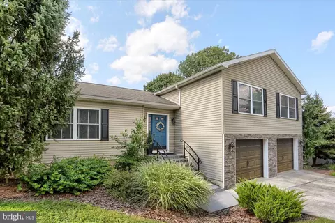 7220 Audubon Dr, Harrisburg, PA 17111