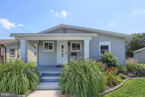 758 Chambers St, Harrisburg, PA 17113