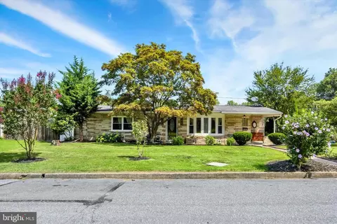 4830 Etta Rd, Harrisburg, PA 17111