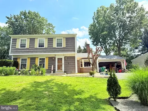 1390 Quail Hollow Rd, Harrisburg, PA 17112