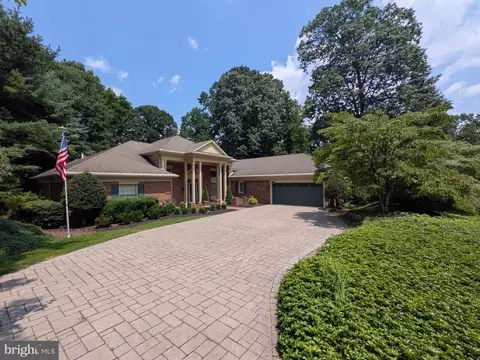 1071 Stoney Run Rd, Hummelstown, PA 17036