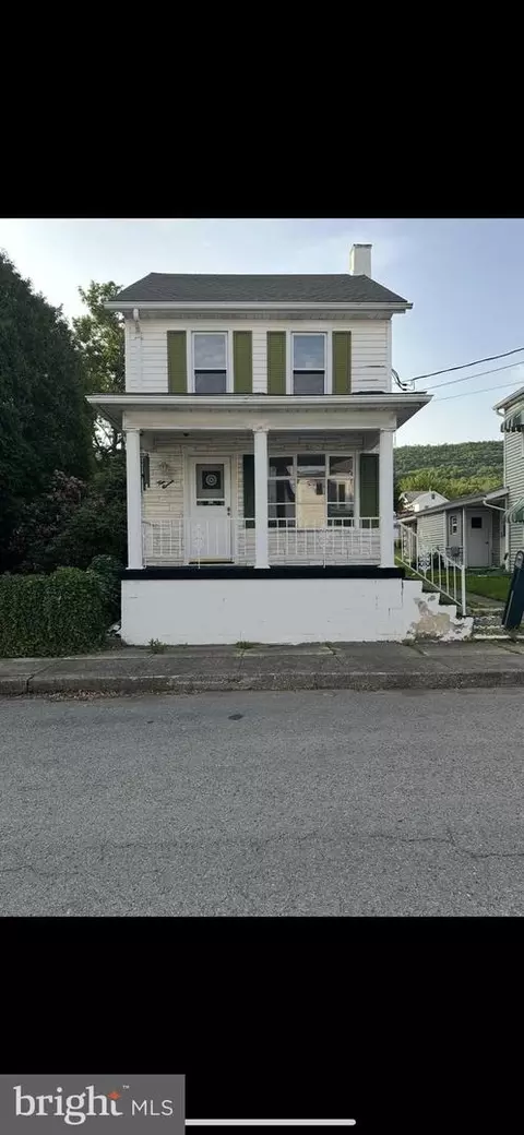 411 Julian St, Williamstown, PA 17098