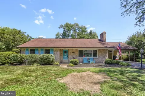 3805 Griffin Ln, Harrisburg, PA 17110