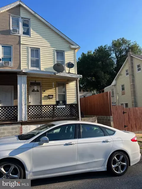 2016 Kensington St, Harrisburg, PA 17104