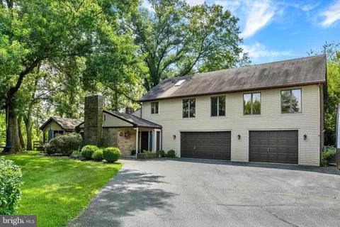 1502 Knollcrest Rd, Harrisburg, PA 17112