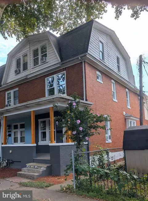 1713 Boas St, Harrisburg, PA 17103