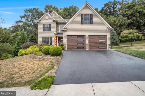 7014 Scenic Ct, Harrisburg, PA 17111