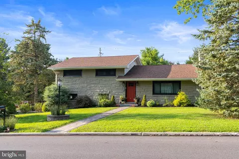 Exterior - 205 E Glenn Rd, Hershey, PA 17033 photo 2 of 14