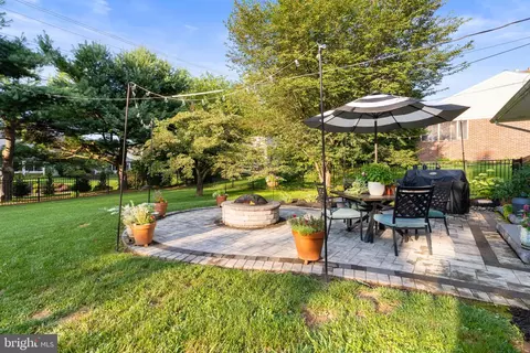 Exterior - 205 E Glenn Rd, Hershey, PA 17033 photo 11 of 14