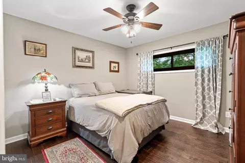 Bedroom - 205 E Glenn Rd, Hershey, PA 17033 photo 5 of 5