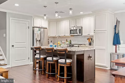 Kitchen - 205 E Glenn Rd, Hershey, PA 17033 photo 2 of 6