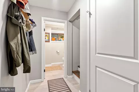 Entry Way - 205 E Glenn Rd, Hershey, PA 17033 photo 4 of 4