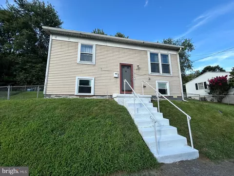 707 S 2nd St, Steelton, PA 17113