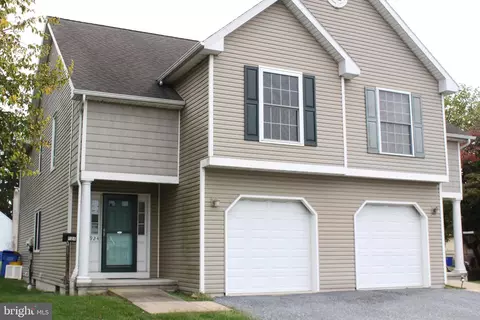 924 Chambers St, Harrisburg, PA 17113
