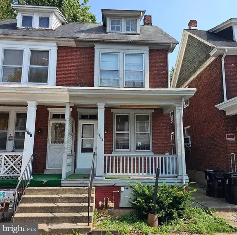 1949 Zarker St, Harrisburg, PA 17104