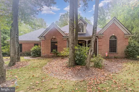 4007 Pine Needles Dr, Harrisburg, PA 17112