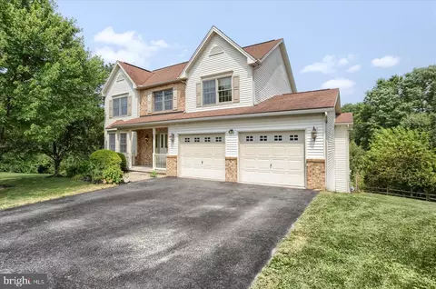 101 Lentz Dr, Harrisburg, PA 17112