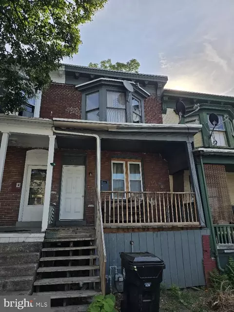 463 Crescent St, Harrisburg, PA 17104