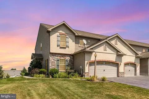 1123 Day Star Dr, Harrisburg, PA 17111