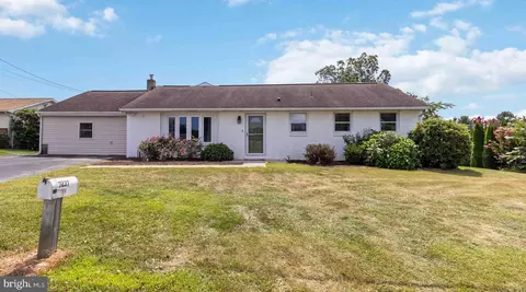 7237 Devonshire Heights Rd, Harrisburg, PA 17111
