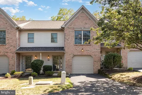 252 Saddle Ridge Dr, Harrisburg, PA 17110