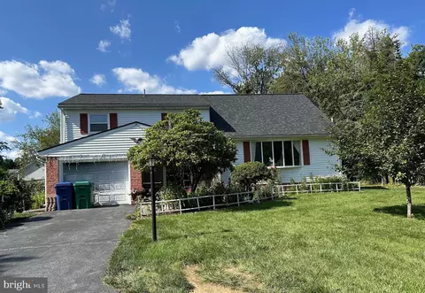 4840 Peterborough Rd, Harrisburg, PA 17109