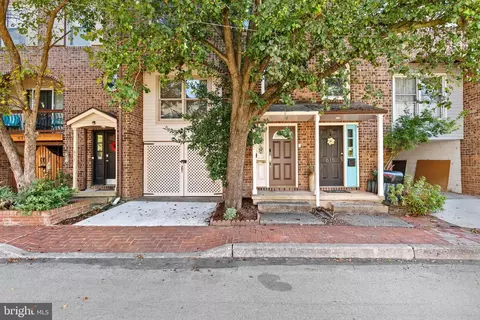 613 Showers St, Harrisburg, PA 17104