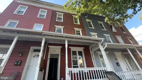 1414 Berryhill St, Harrisburg, PA 17104