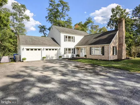 2051 Sauers Rd, Harrisburg, PA 17110