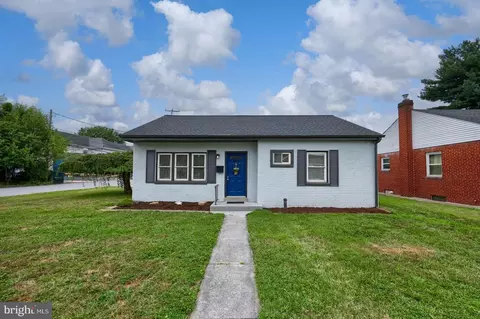 3900 Kingsley Dr, Harrisburg, PA 17110