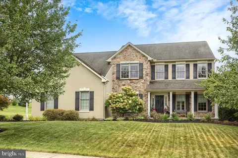 708 Wrigley Ln, Harrisburg, PA 17112