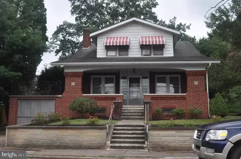 15 5th St N, Halifax, PA 17032