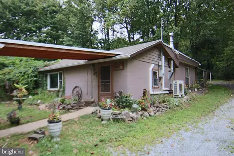 9706 Mountain Rd, Grantville, PA 17028