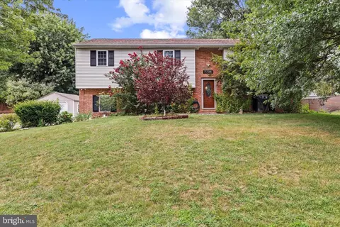 7728 Farmdale Ave, Harrisburg, PA 17112
