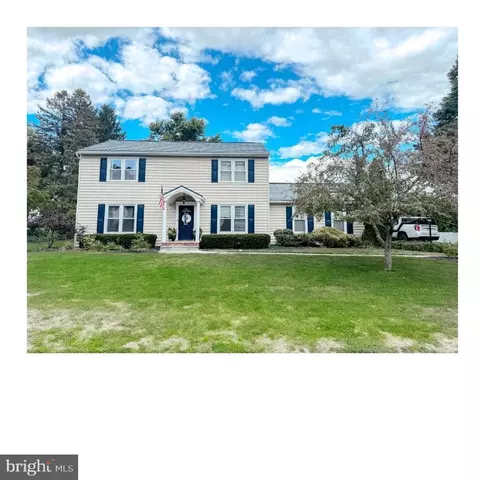 15 Forest Ave, Hershey, PA 17033