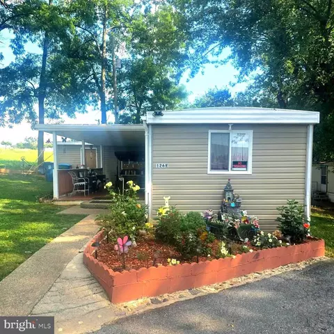 126 E Ln, Harrisburg, PA 17111