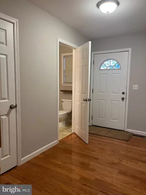 35 Carousel Cir, Hershey, PA 17033 photo 9