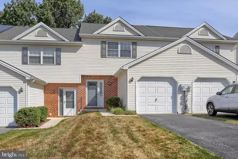 7246 Huntingdon St, Harrisburg, PA 17111