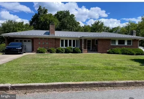 193 Cedar Ave, Middletown, PA 17057