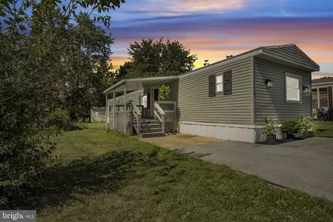 115 A Brownstone Mhp, Hummelstown, PA 17036